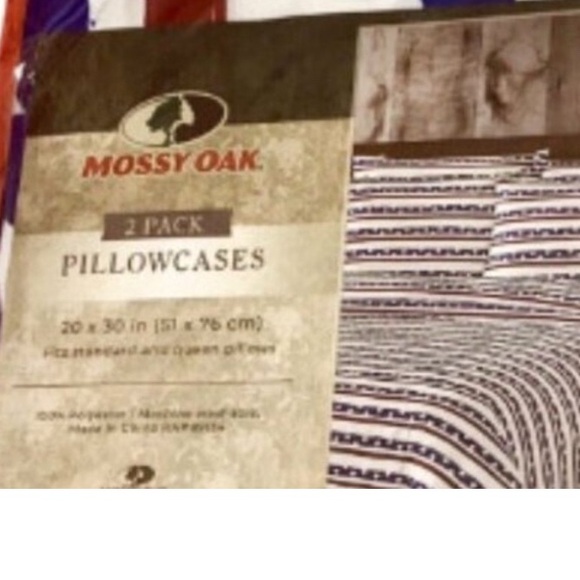 Mossy Oak Stars Stripes Red White Blue Set Of 2 Standard Pillowcases Americana - Picture 2 of 3